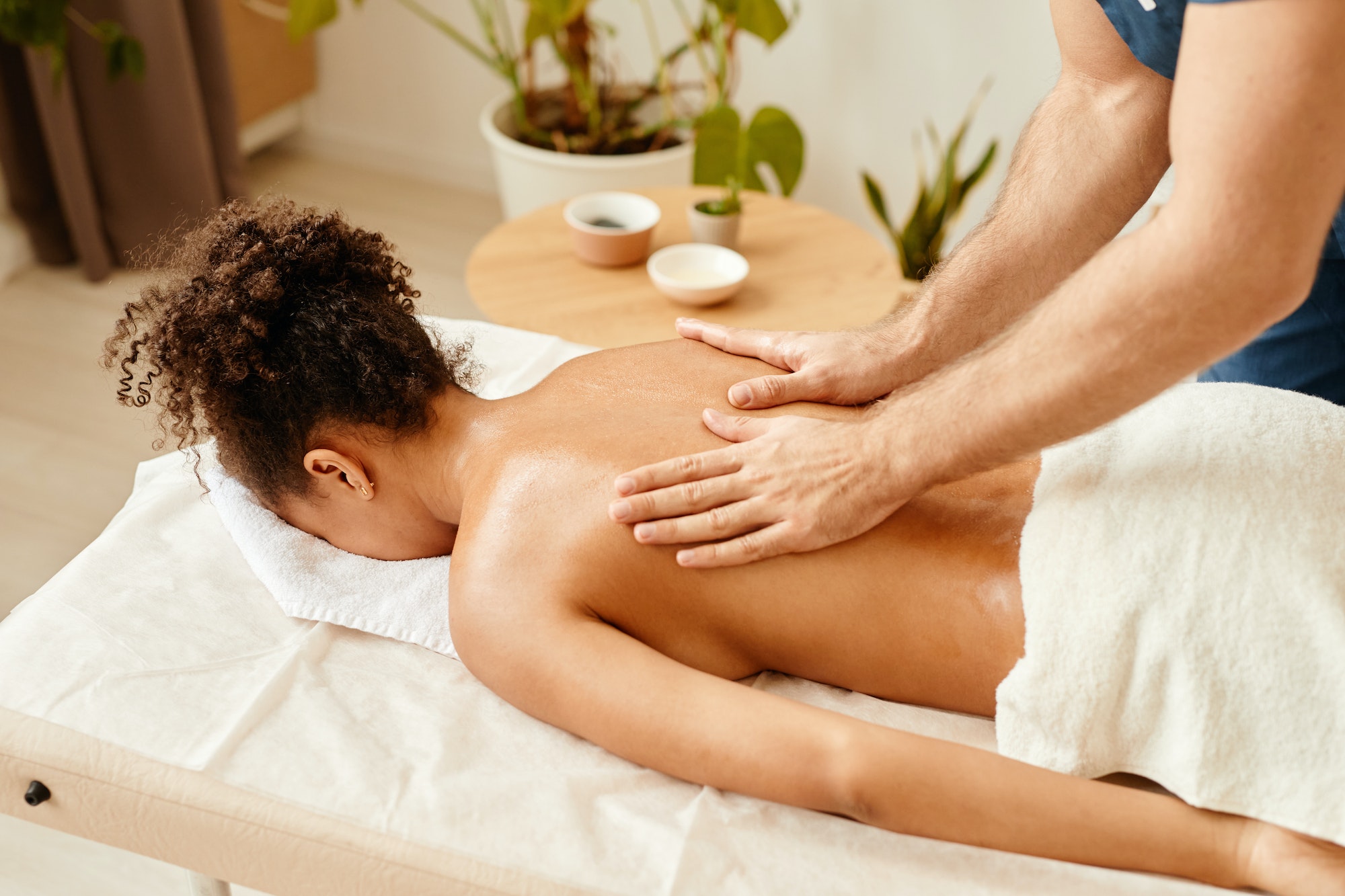 massage-session-in-spa.jpg